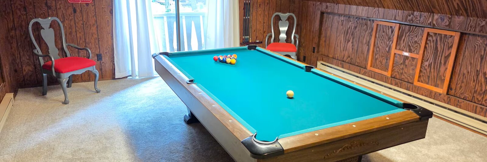 The pool table awaiting its Pronus rematch